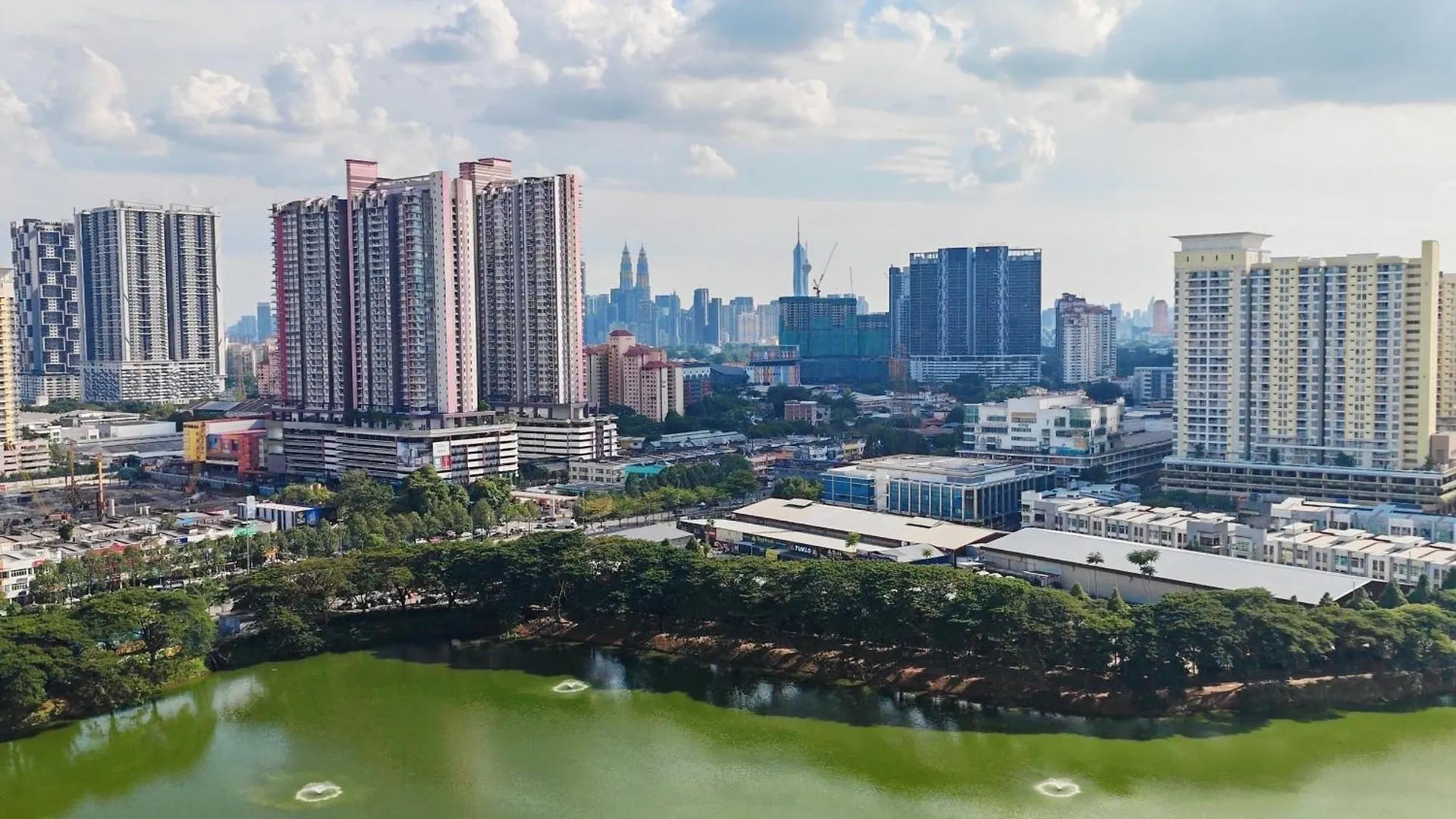 Apartment Klcc Lakeview Studio At Setapak 1-5Pax Kuala Lumpur